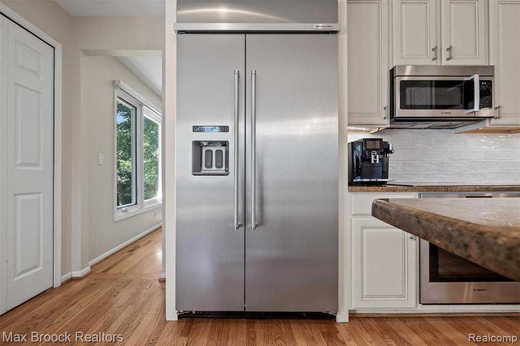 5101 Village Commons Drive, West Bloomfield, MI — Photo 16