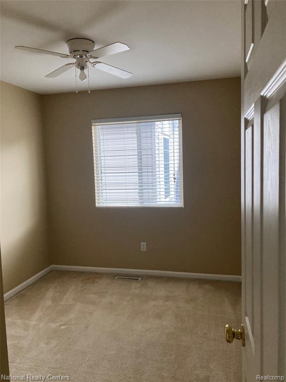 5028 Clintonville Pines Drive, Clarkston, MI — Photo 12