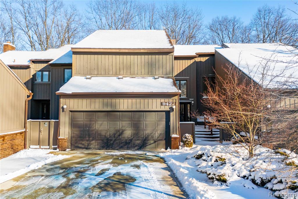 9422 Hawthorne Glen Drive, Grosse Ile, MI 48138 — Photo 2