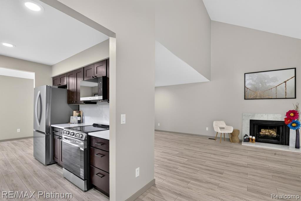 32 Haverhill Court, Ann Arbor, MI 48105 — Photo 14