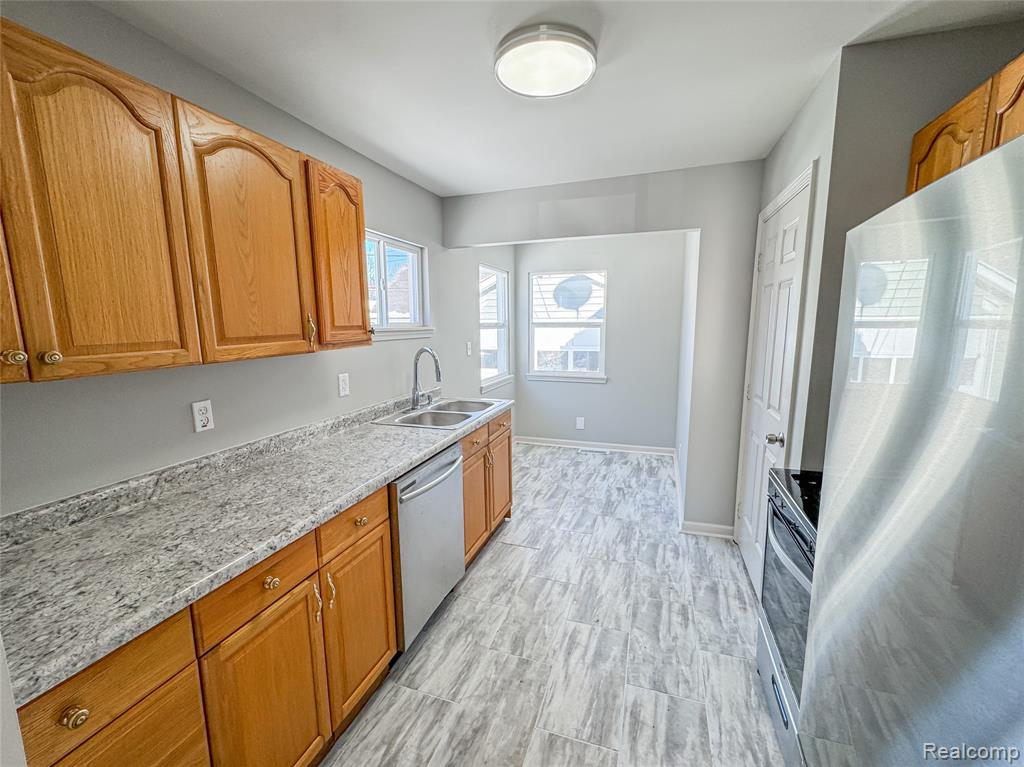 621 Lochhead Avenue, Flint, MI 48507 — Photo 7