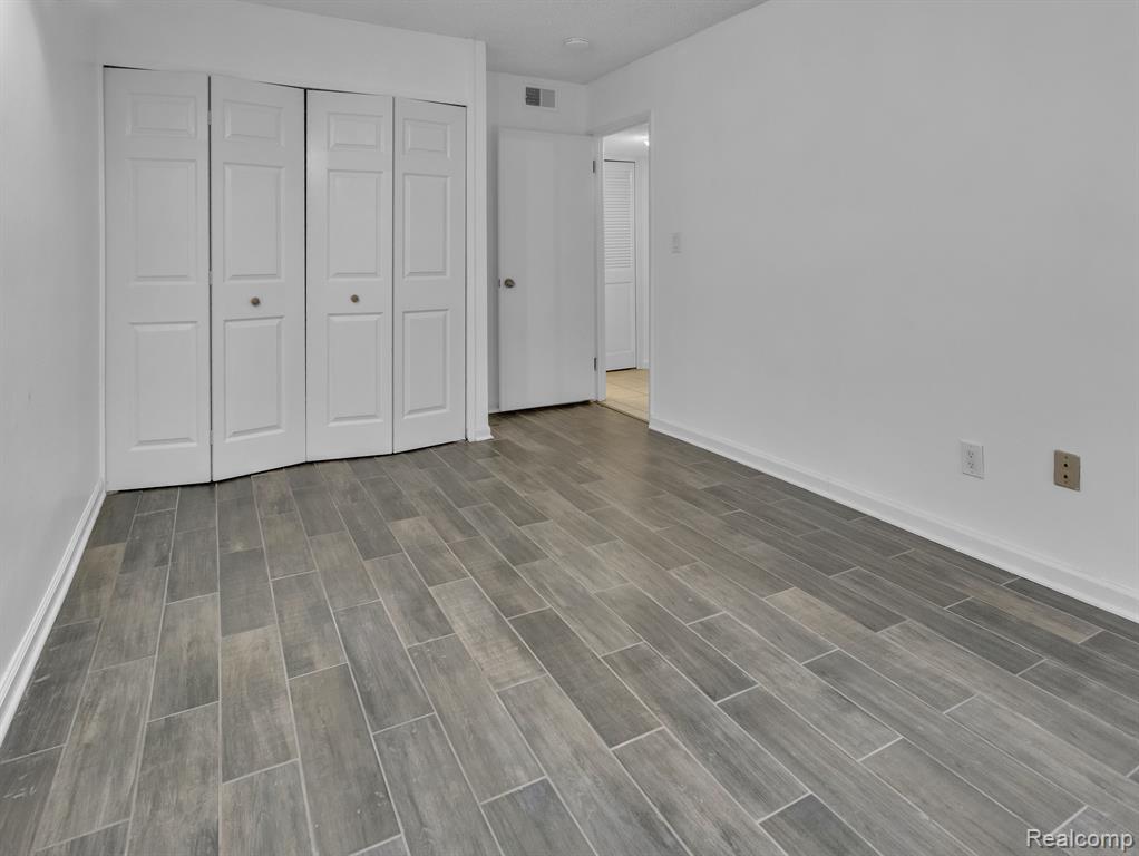 2401 PACKARD Street, 31D, Ann Arbor, MI 48104 — Photo 16