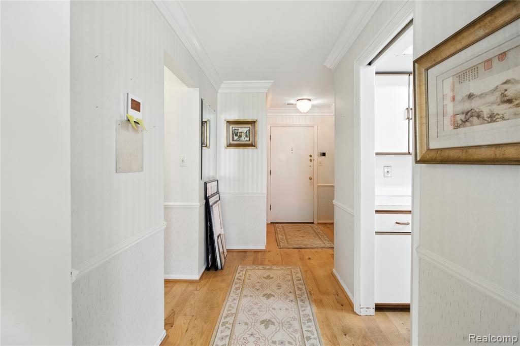 19710 W 13 Mile Road, 211, Beverly Hills, MI 48025 — Photo 15