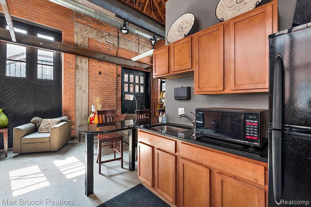 5766 TRUMBULL Street, 108, Detroit, MI 48208 — Photo 31