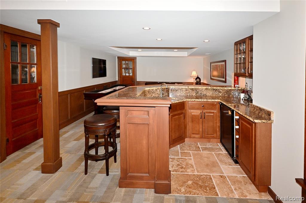 4801 N Harsdale Road, Bloomfield Hills, MI 48302 — Photo 42
