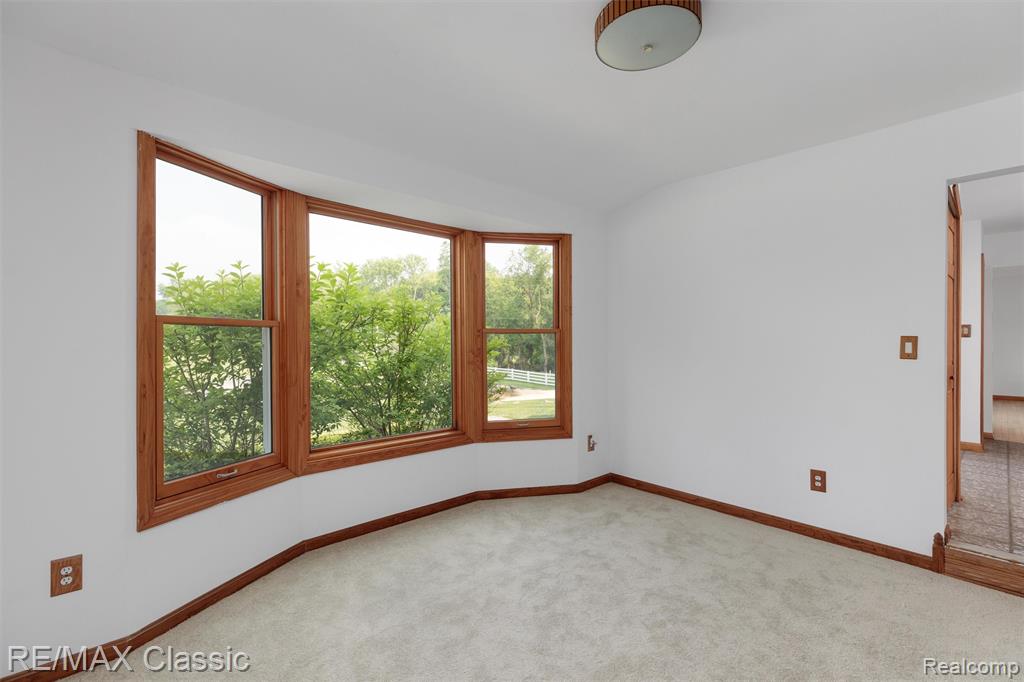 8173 Earhart Road, South Lyon, MI 48178 — Photo 11