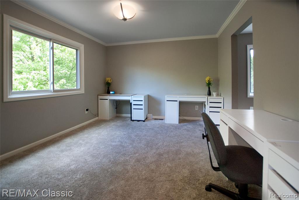 44500 Louvert Court, Novi, MI — Photo 20