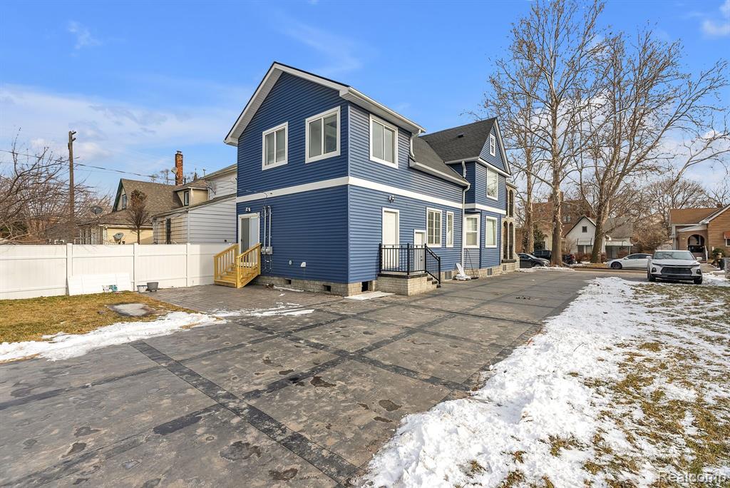 1177 MCKINSTRY Street, Detroit, MI 48209 — Photo 5