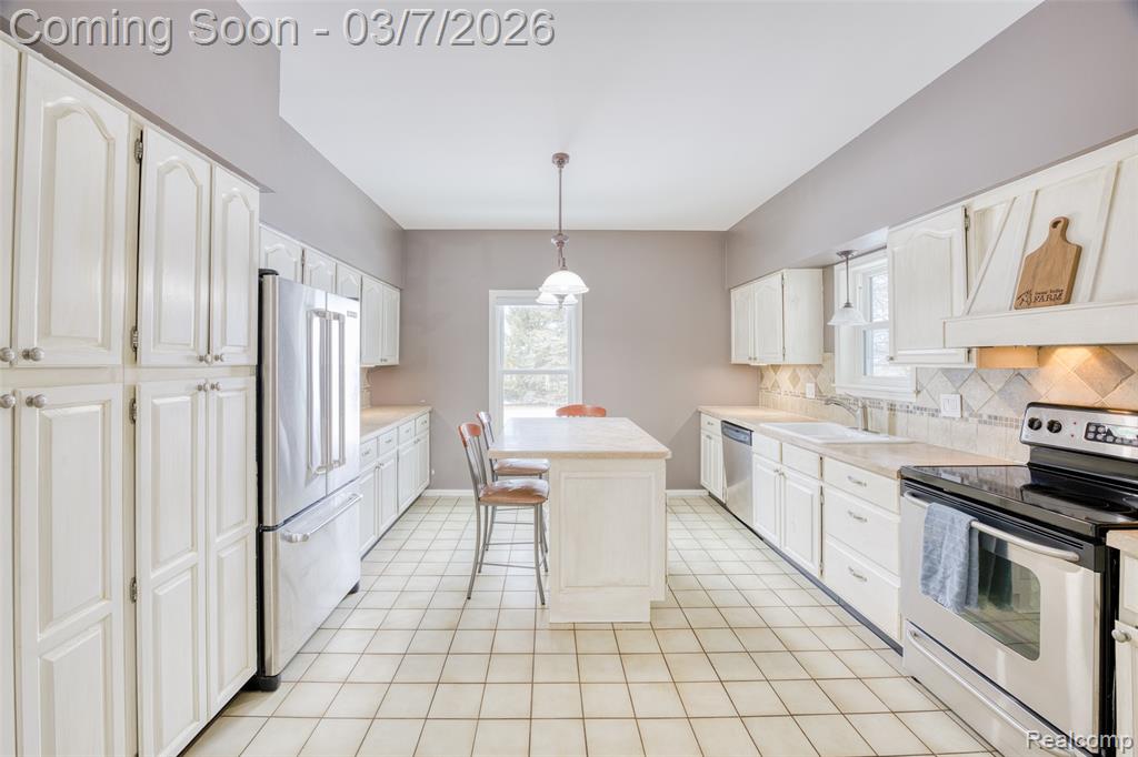 4350 Locust Valley Lane, Oxford, MI 48370 — Photo 18