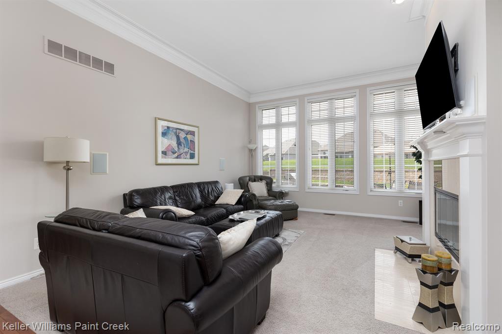 5504 Eagleview Court, Clarkston, MI 48348 — Photo 6