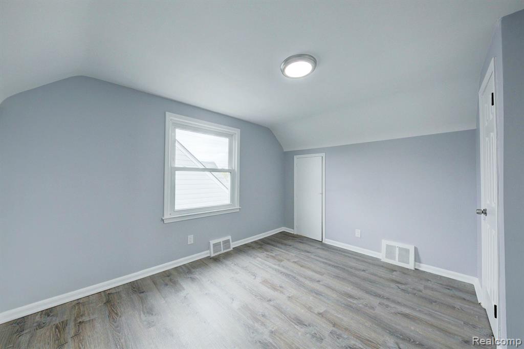 21425 MITCHELLDALE Avenue, Ferndale, MI 48220 — Photo 7
