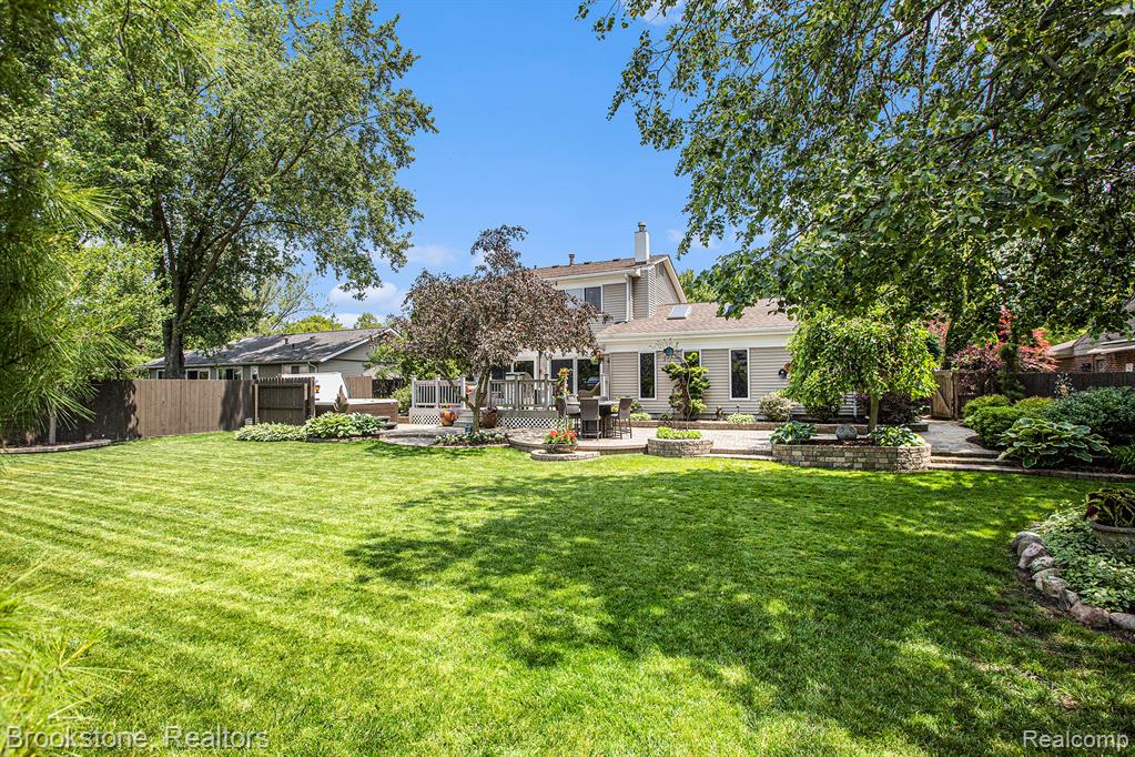 4057 Cypress Drive, Troy, MI 48085 — Photo 46