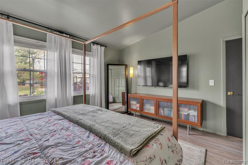 19517 Dartmouth Place, Northville, MI 48167 — Photo 22