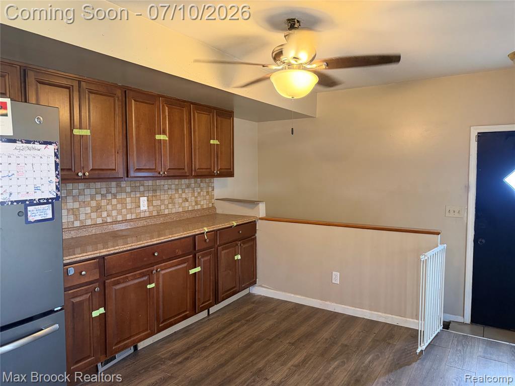 7094 Jenerous Drive, Center Line, MI 48015 — Photo 3