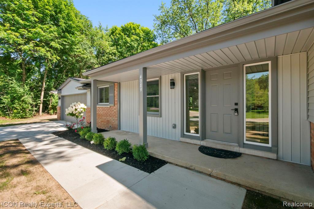4089 Aberdeen Court, West Bloomfield, MI 48323 — Photo 3