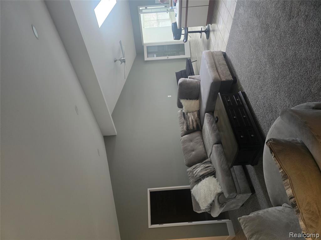 35050 Newport Court, New Baltimore, MI 48047 — Photo 8