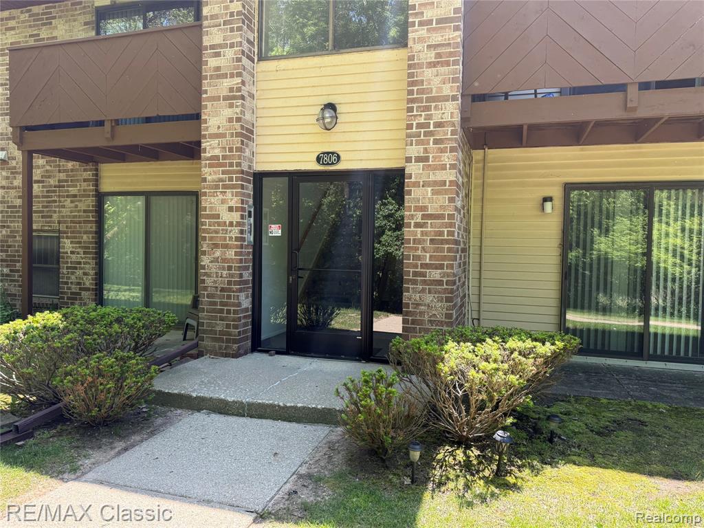 7806 Manor Circle, 103, Westland, MI — Photo 25