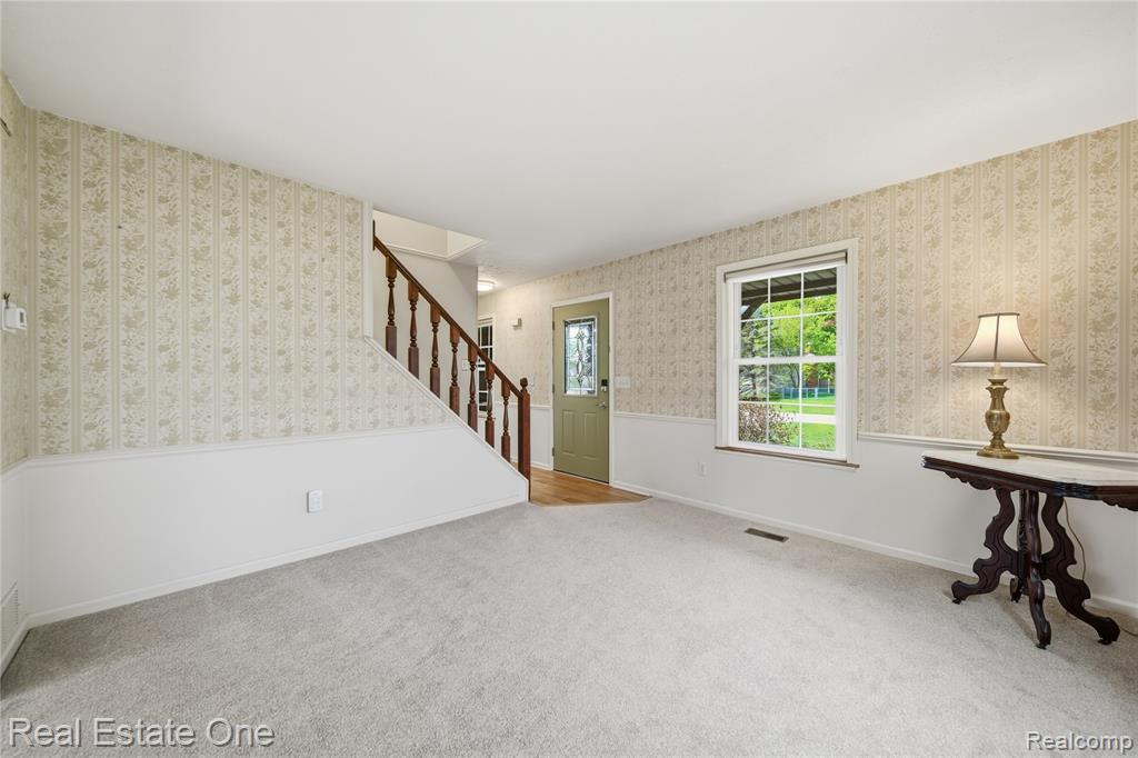 10385 Elizabeth Street, Pinckney, MI 48169 — Photo 4