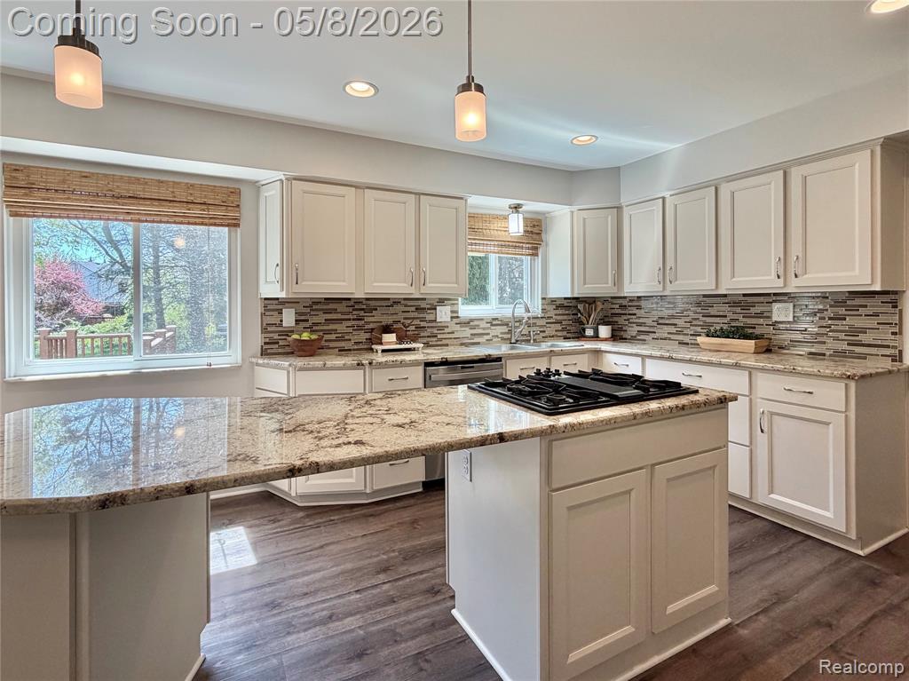 5028 Aintree Road, Rochester, MI 48306 — Photo 7