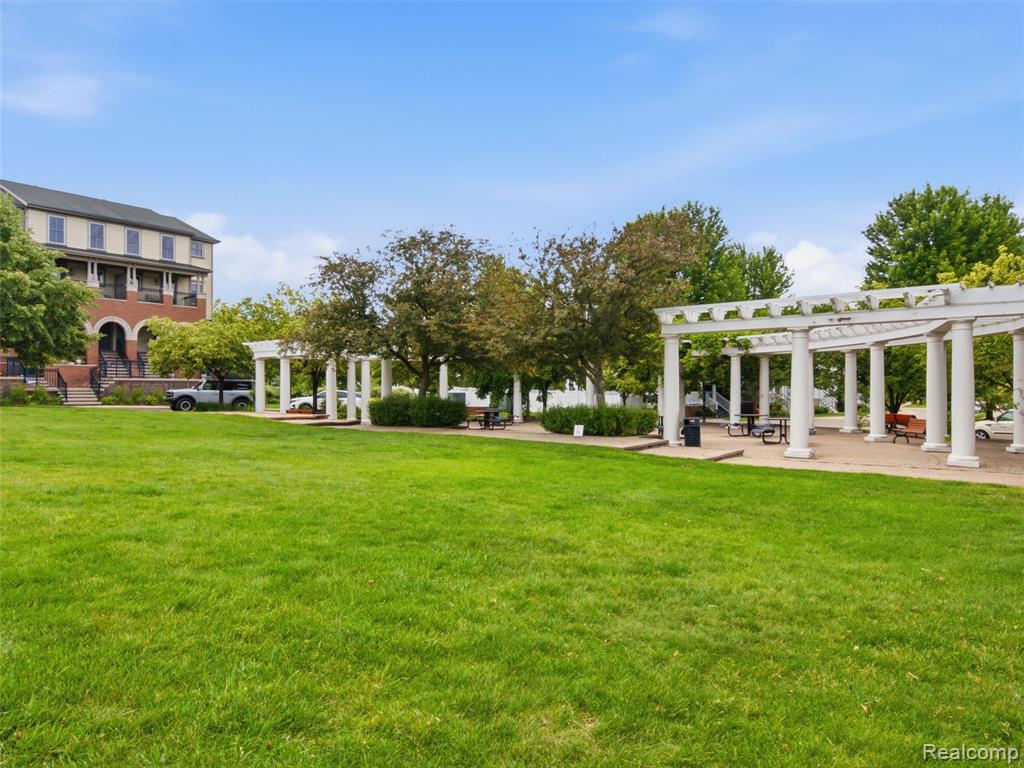 3875 Andover Avenue, Auburn Hills, MI 48326 — Photo 37
