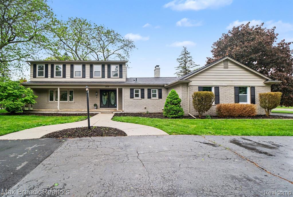 2808 Donegal Drive, Troy, MI 48098 — Photo 2
