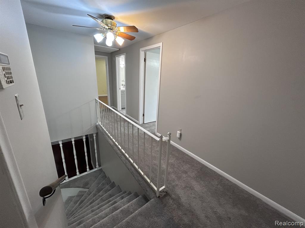 898 Portsmouth Drive, Troy, MI 48084 — Photo 23