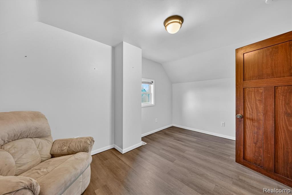 913 Cedar Street, St. Clair, MI 48079 — Photo 16