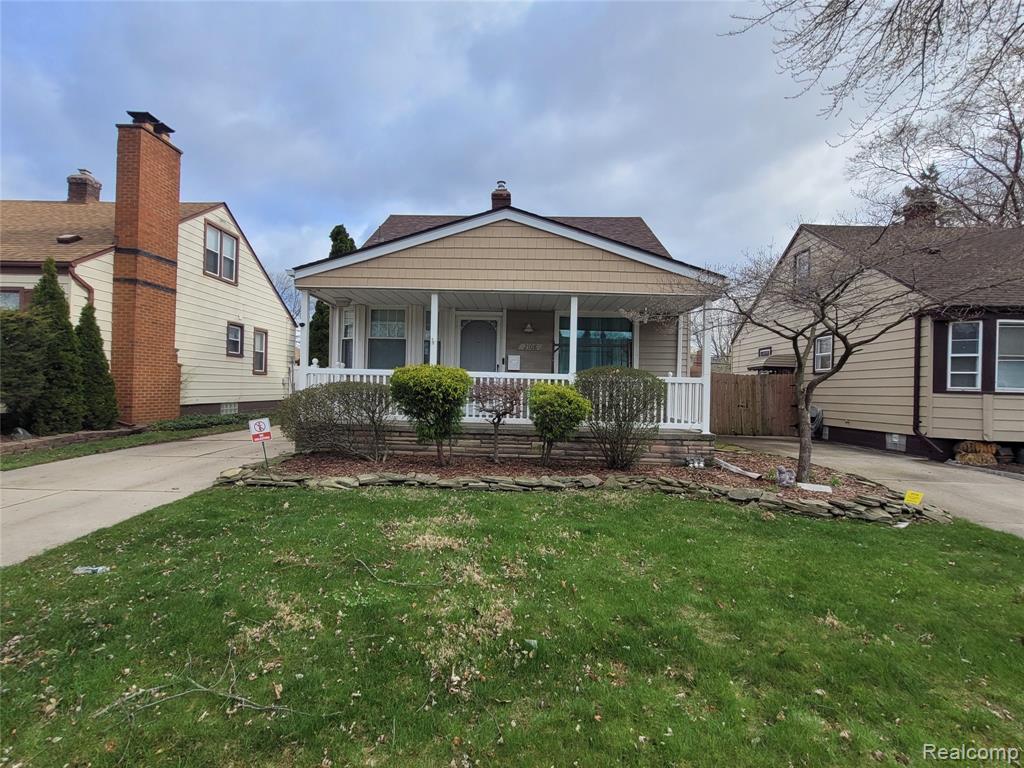 2108 McLain Avenue, Lincoln Park, MI, 48146