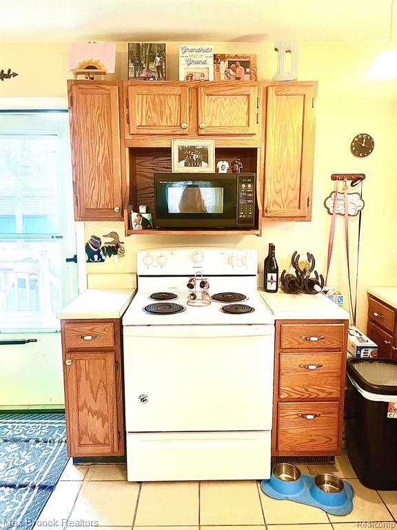 6577 SYLVA BEACH Road, Caseville, MI 48725 — Photo 21