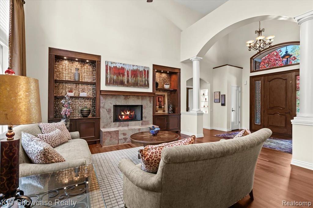 4563 HAVERHILL, Commerce Twp, MI 48382 — Photo 9