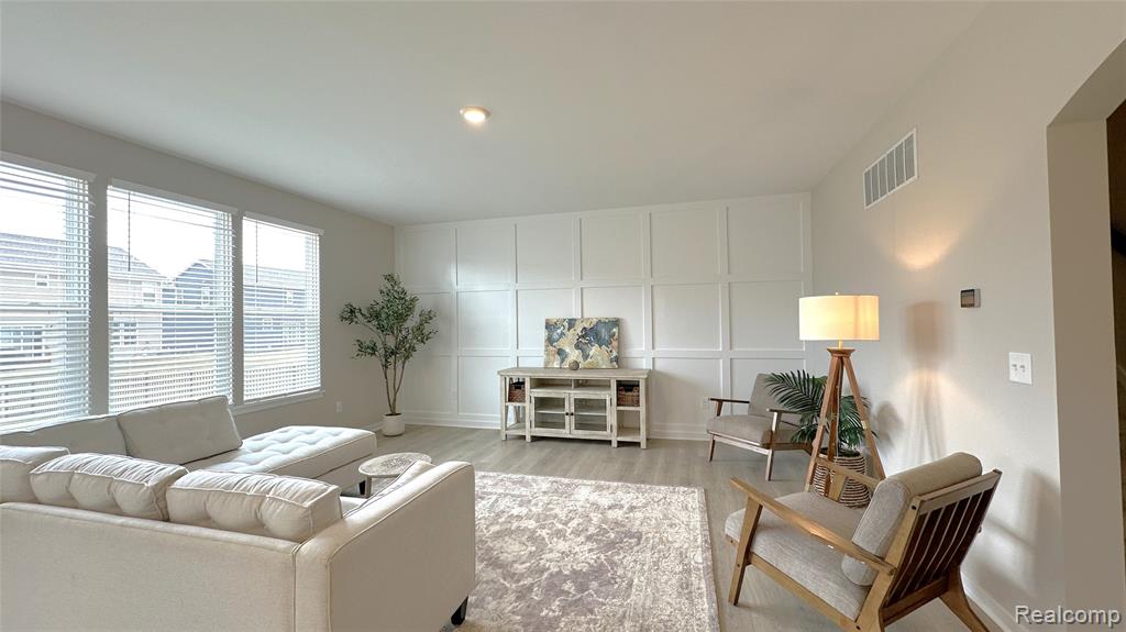 2085 Steelwood Drive, Howell, MI 48843 — Photo 2