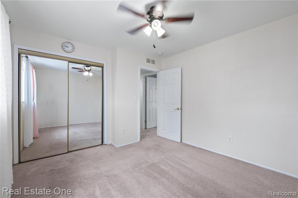 4469 Ardmore Drive, Sterling Heights, MI 48310 — Photo 20