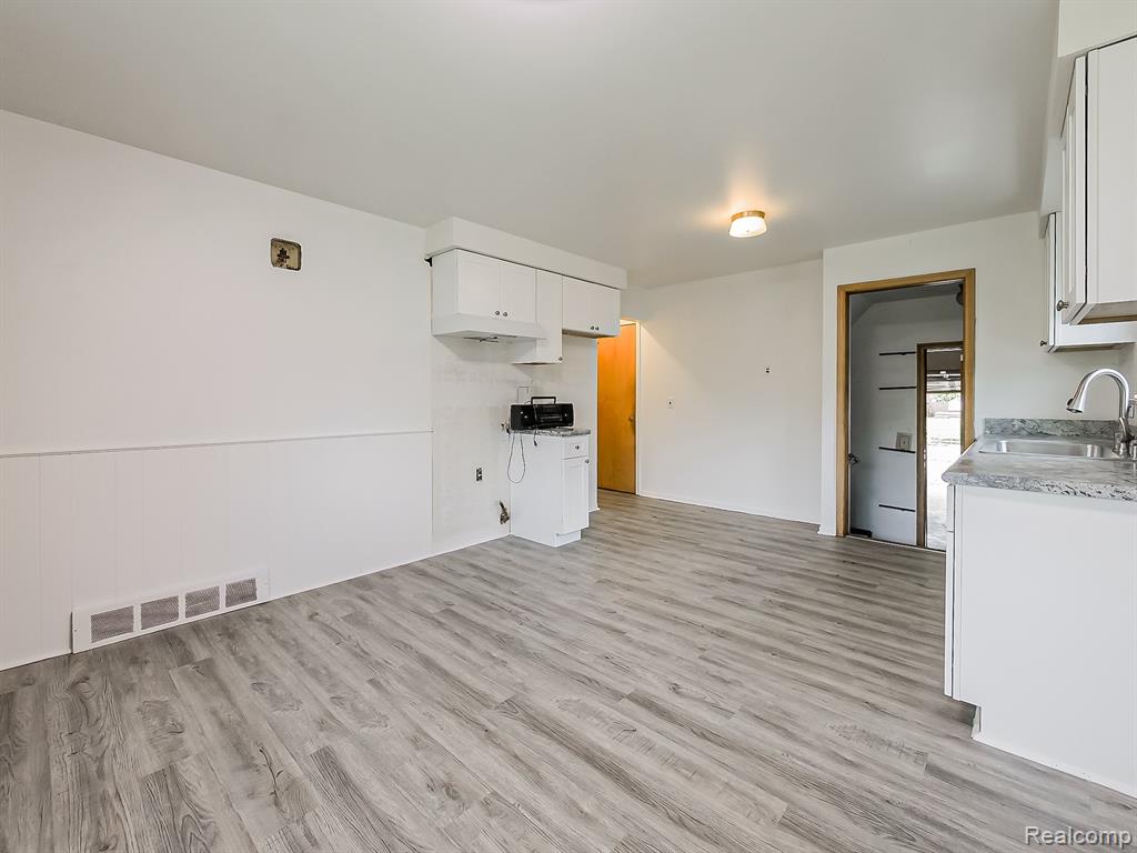4519 Marseilles Street, Detroit, MI 48224 — Photo 5