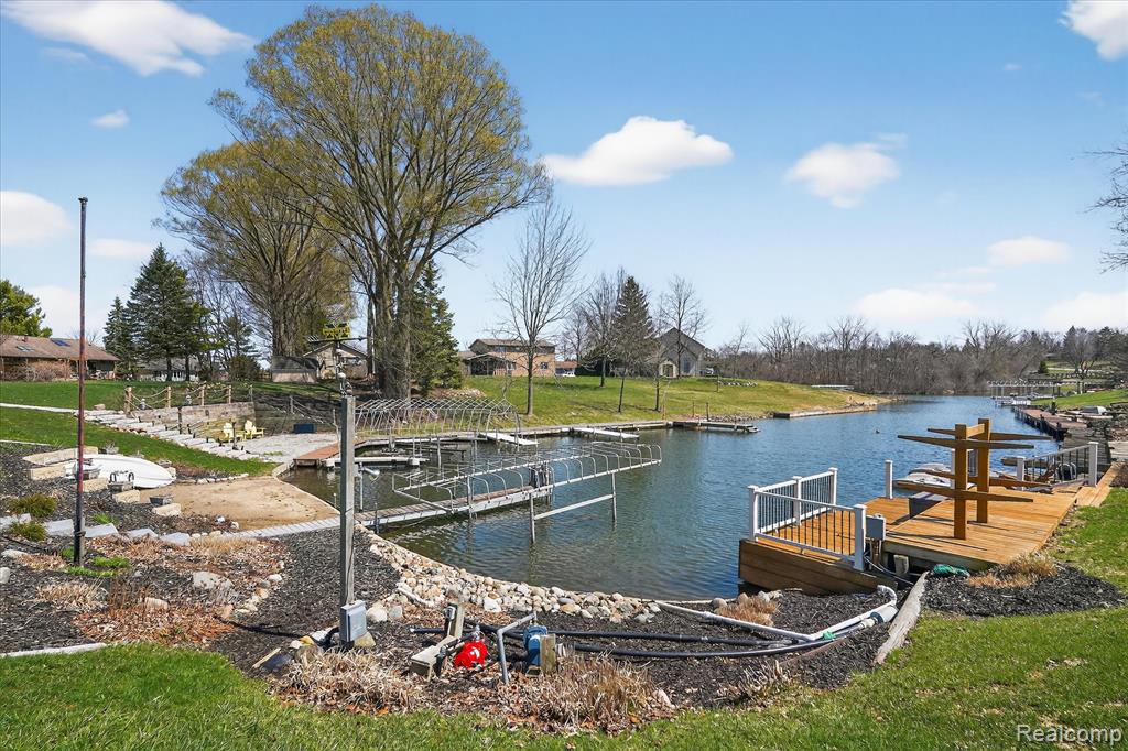 16147 Silvercrest Drive, Fenton, MI 48430 — Photo 53