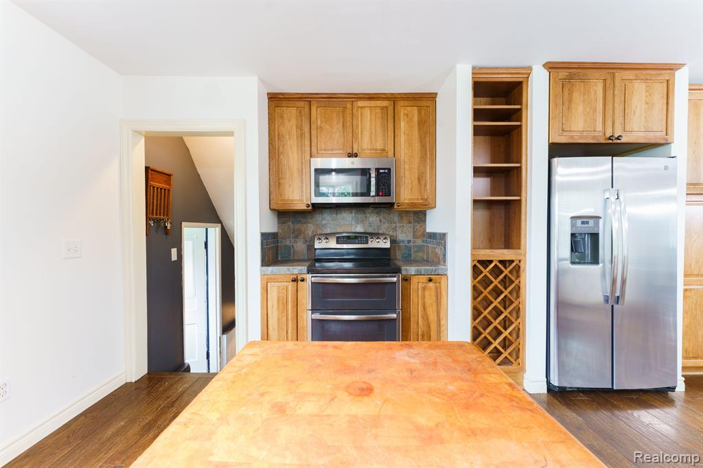 8953 OAK GROVE Road, Howell, MI 48855 — Photo 8