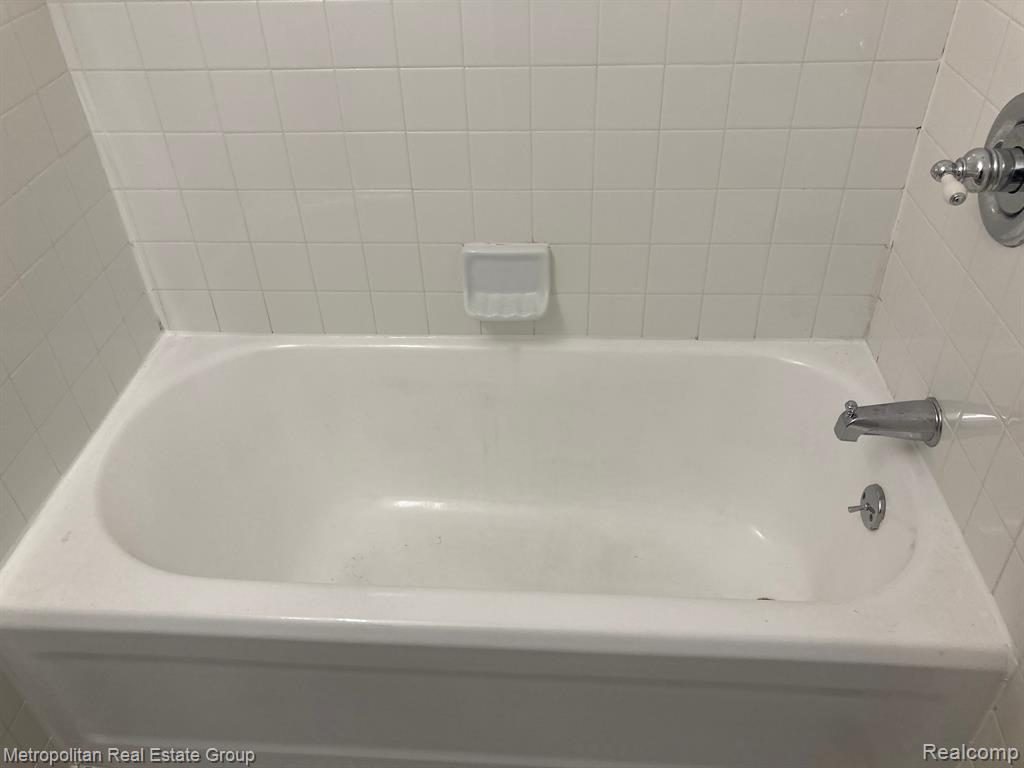 2900 E JEFFERSON Avenue, A-701, Detroit, MI 48207 — Photo 21