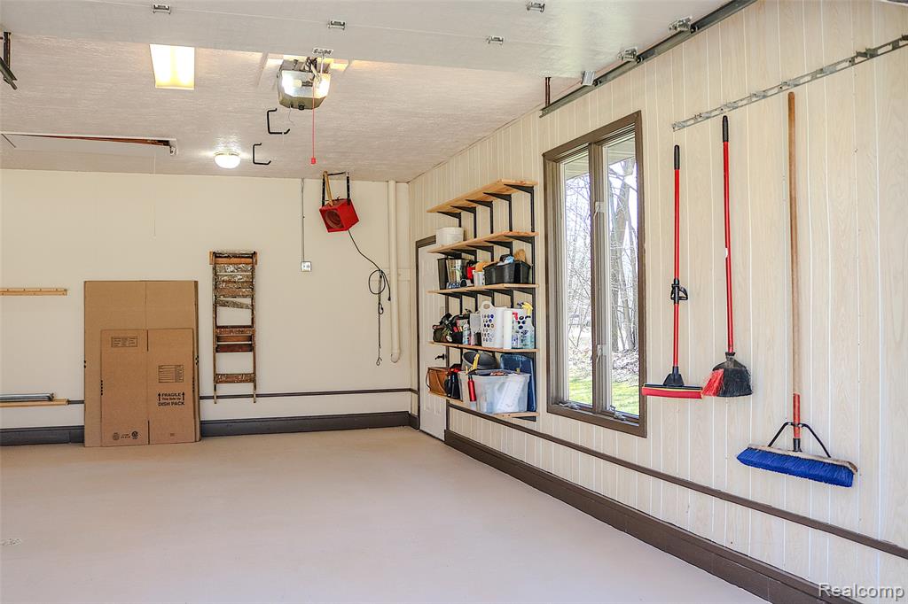 2821 3rd Avenue W, Gladstone, MI 49837 — Photo 64
