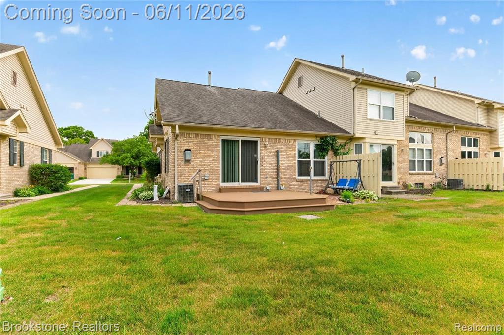 25406 Willowbrook Court, Flat Rock, MI 48134 — Photo 28