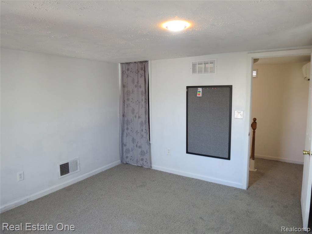 225 South Street, Fowlerville, MI 48836 — Photo 27