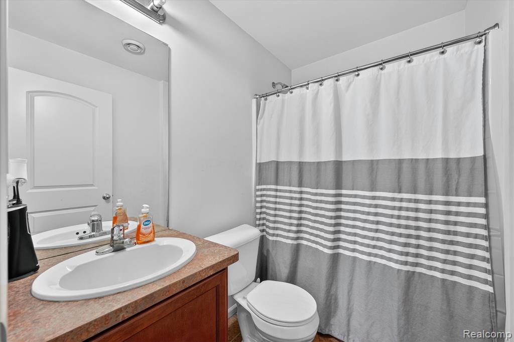 6119 Treetops Drive, Romulus, MI 48174 — Photo 33