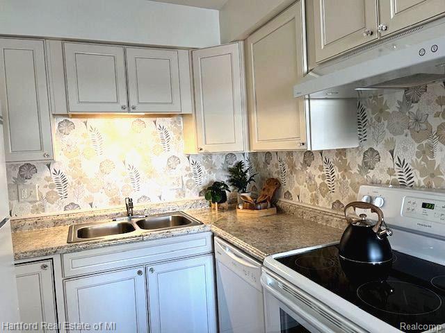 49966 Helfer Boulevard, Wixom, MI 48393 — Photo 18