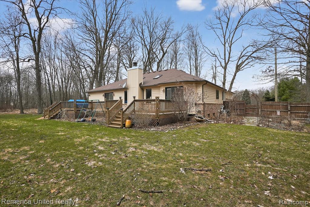 660 E Allen Road, Howell, MI 48855 — Photo 40
