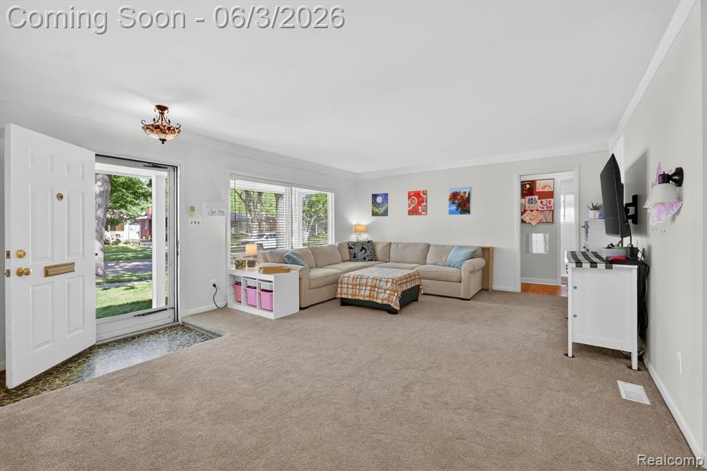 512 Redwood Drive, Troy, MI 48083 — Photo 7