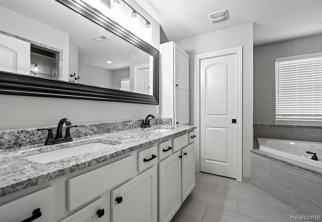 651 Davis Avenue, Birmingham, MI 48009 — Photo 13