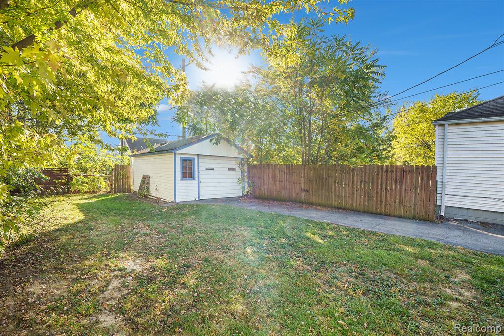 8114 Roselawn Street, Detroit, MI 48204 — Photo 19