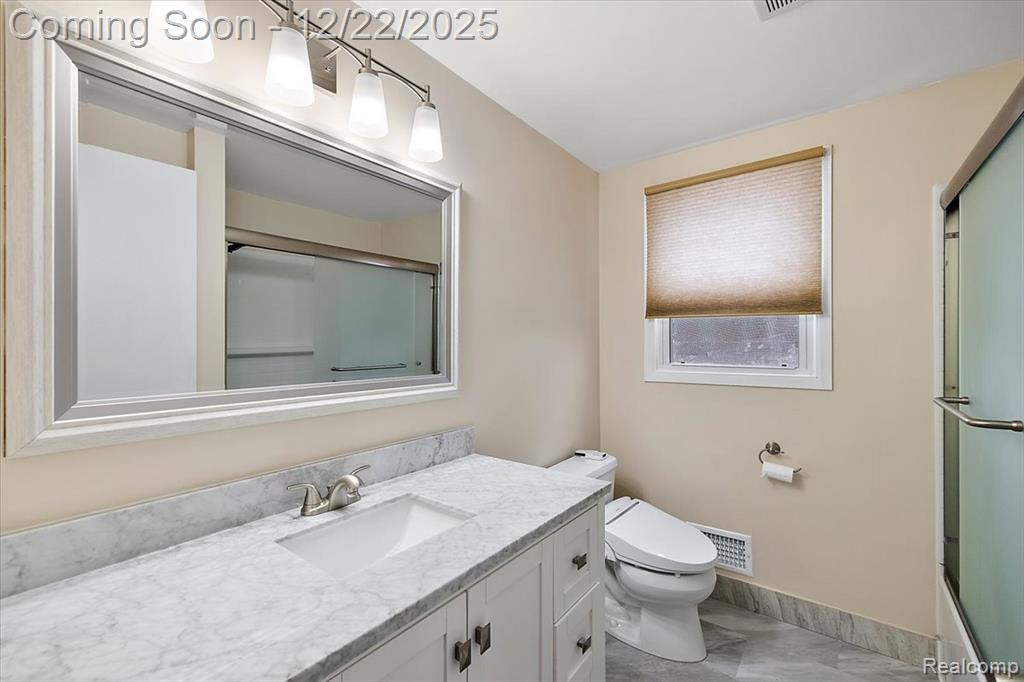 4250 Greenstown Drive, West Bloomfield, MI 48323 — Photo 45