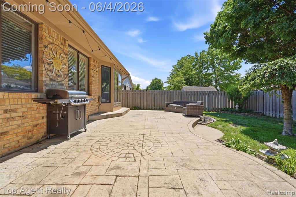 46519 Donahue Avenue, Macomb, MI 48044 — Photo 30