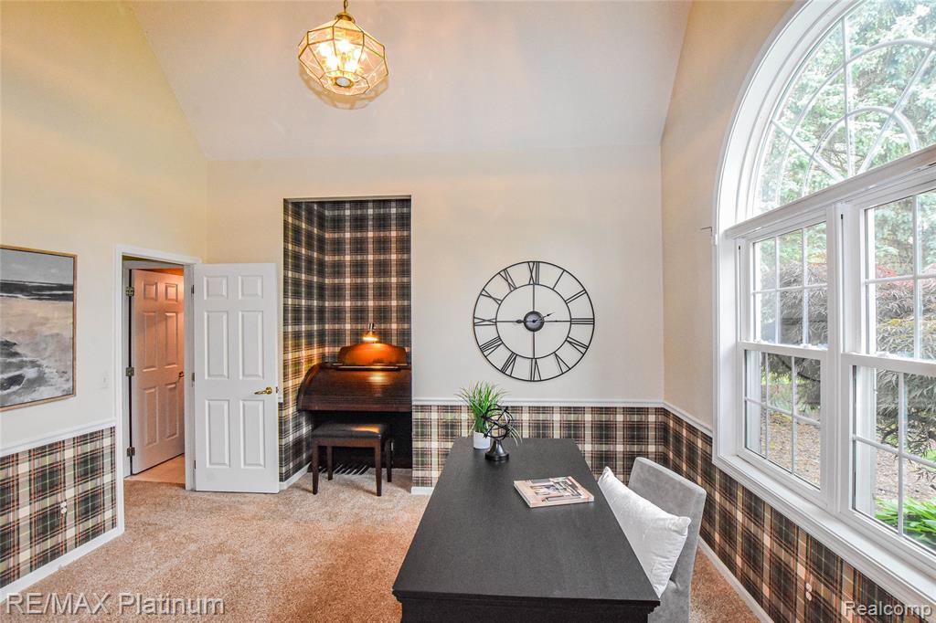 8342 ISLANDVIEW Court, Brighton, MI 48114 — Photo 32