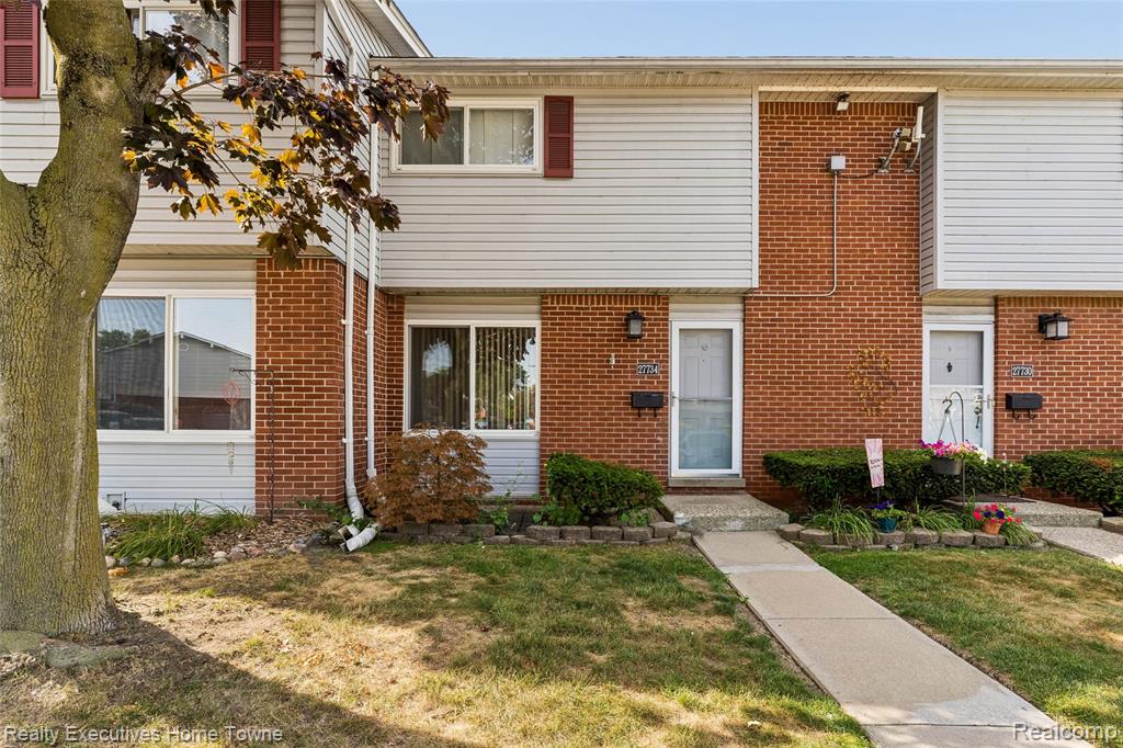 27734 eastwick sq, Roseville, MI 48066