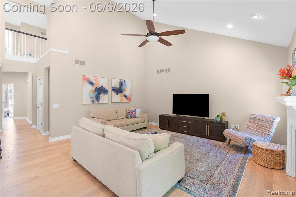 10242 Beacon Court, Grand Blanc, MI 48439 — Photo 22
